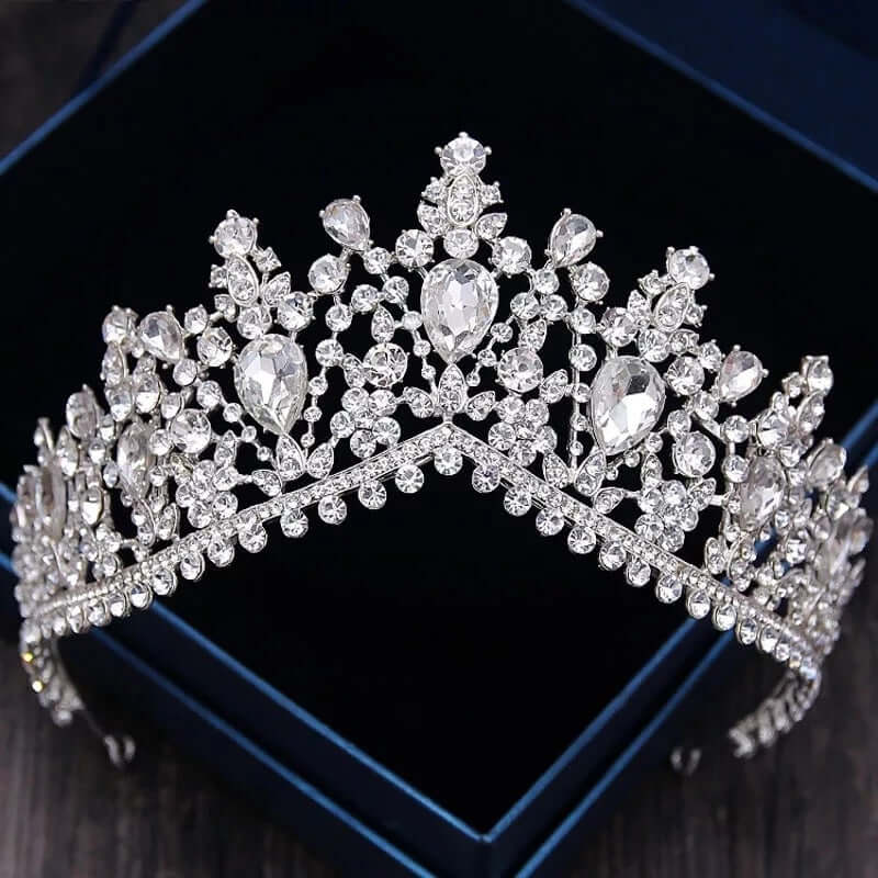 Beautiful tiara set necklace earrings bridal jewelry