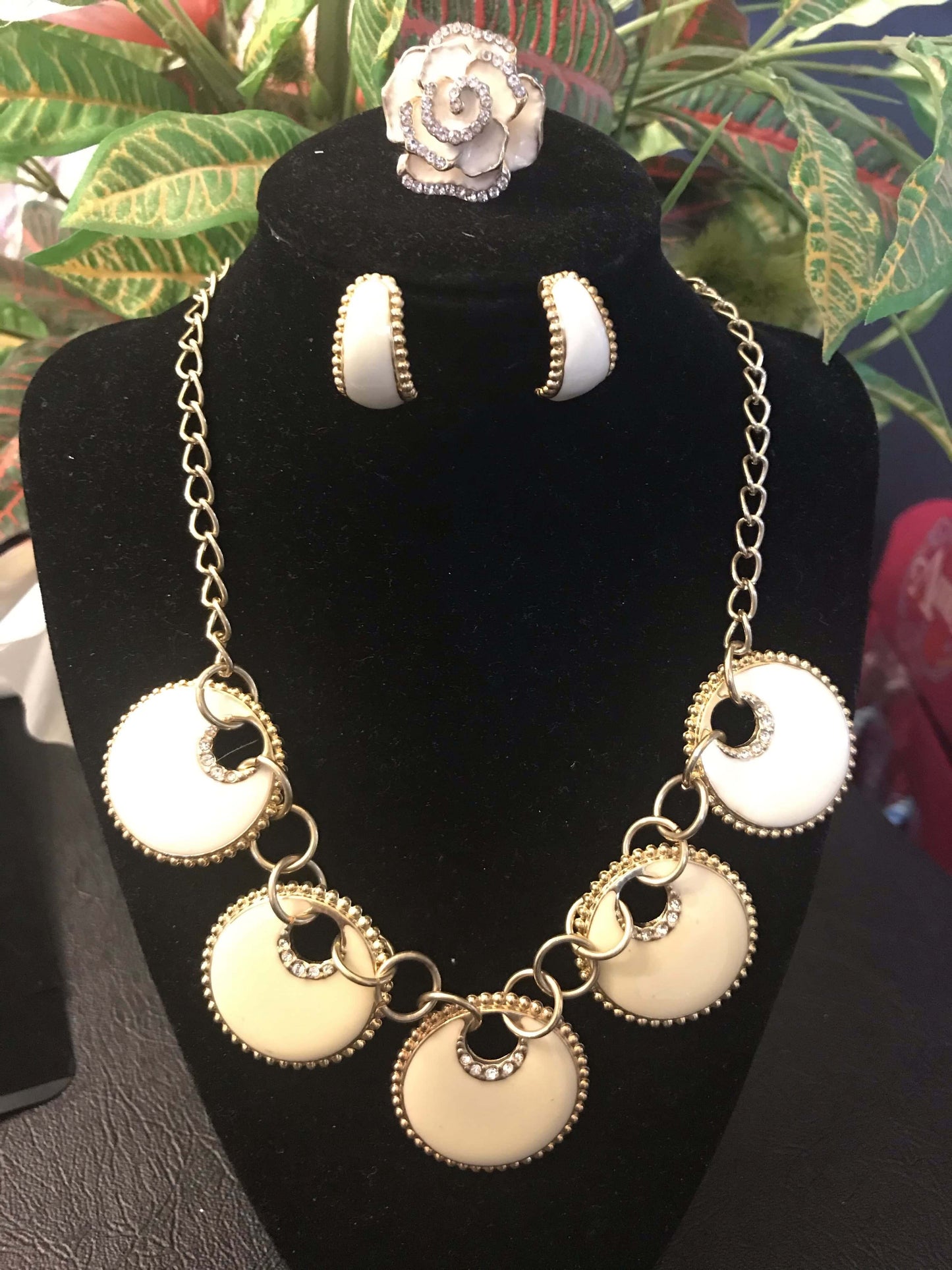 Enamel necklace earrings set for women Ivory color with rhinestone jewelry