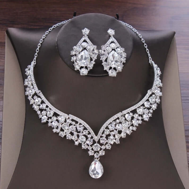 Beautiful tiara set necklace earrings bridal jewelry