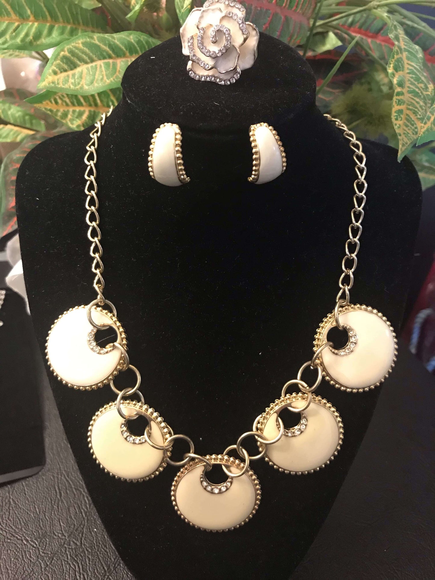 Enamel necklace earrings set for women Ivory color with rhinestone jewelry