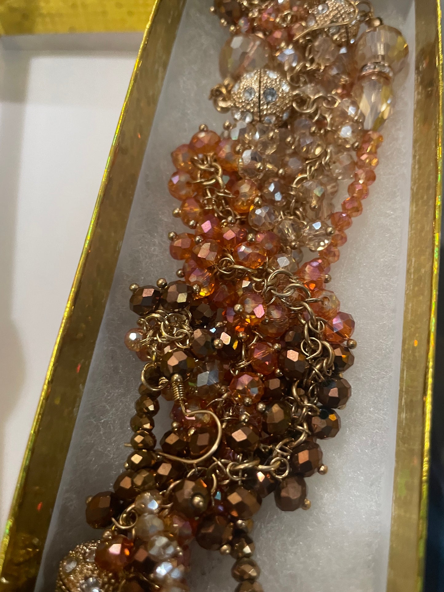 Holiday magic Magnet Crystal necklace set All in one share to others