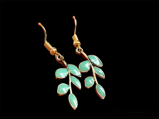 Ethnic earring hanging jhumka antique style gold jewelry